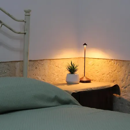 Domus 45 * Torre Santa Susanna